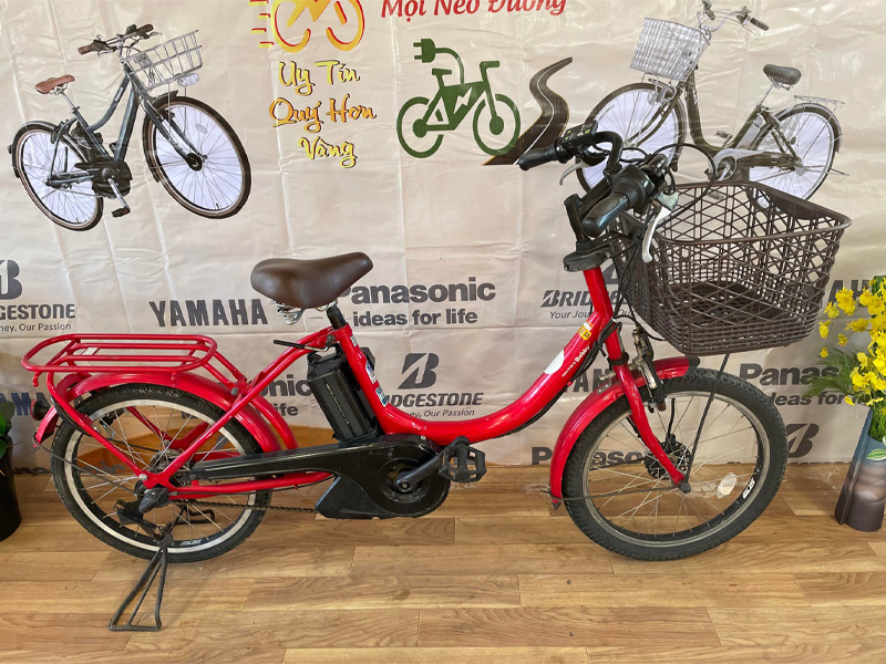 xe dap tro luc cho nu